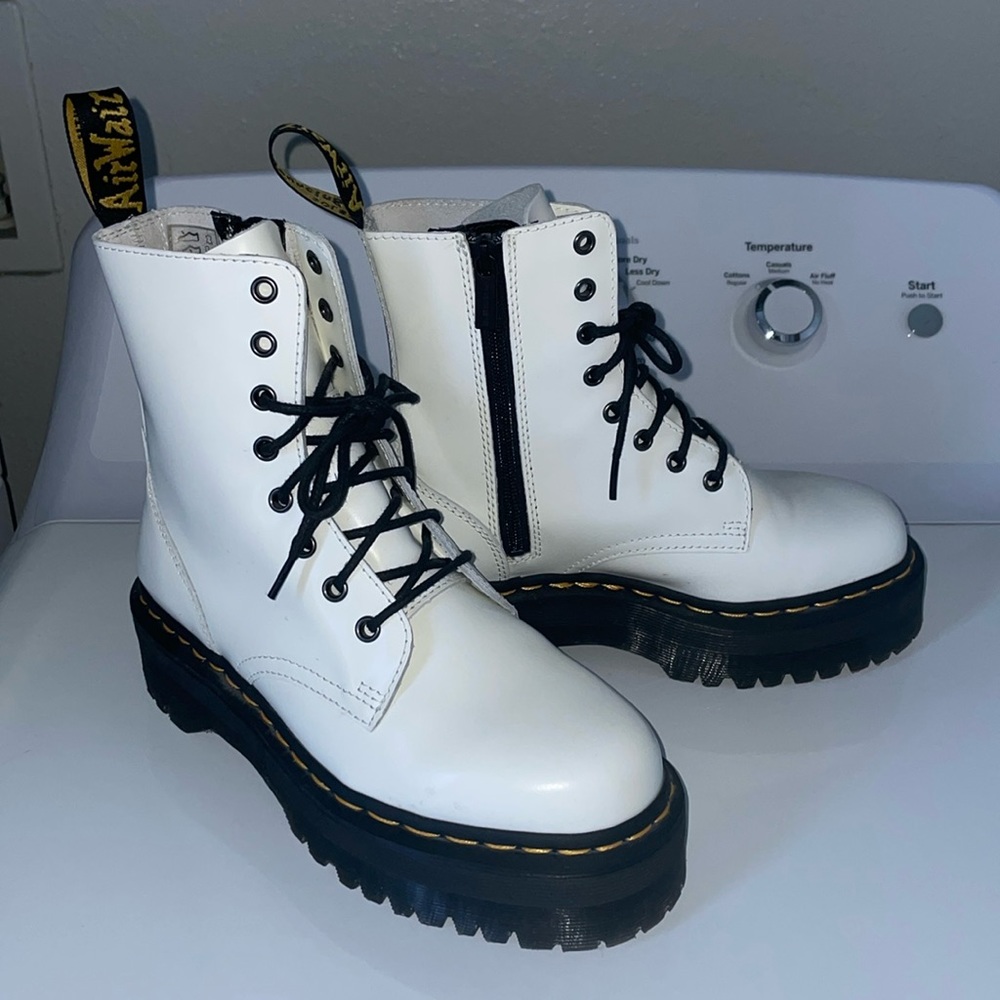 Dr. Marten white leather Jadon style lace up platform boots. Size W 9. $180 obo